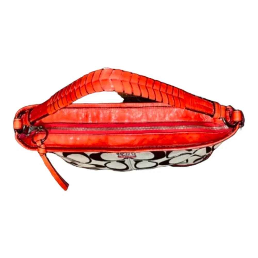 Coach Pre-loved Chelsea Katarina Signature Hobo Bag